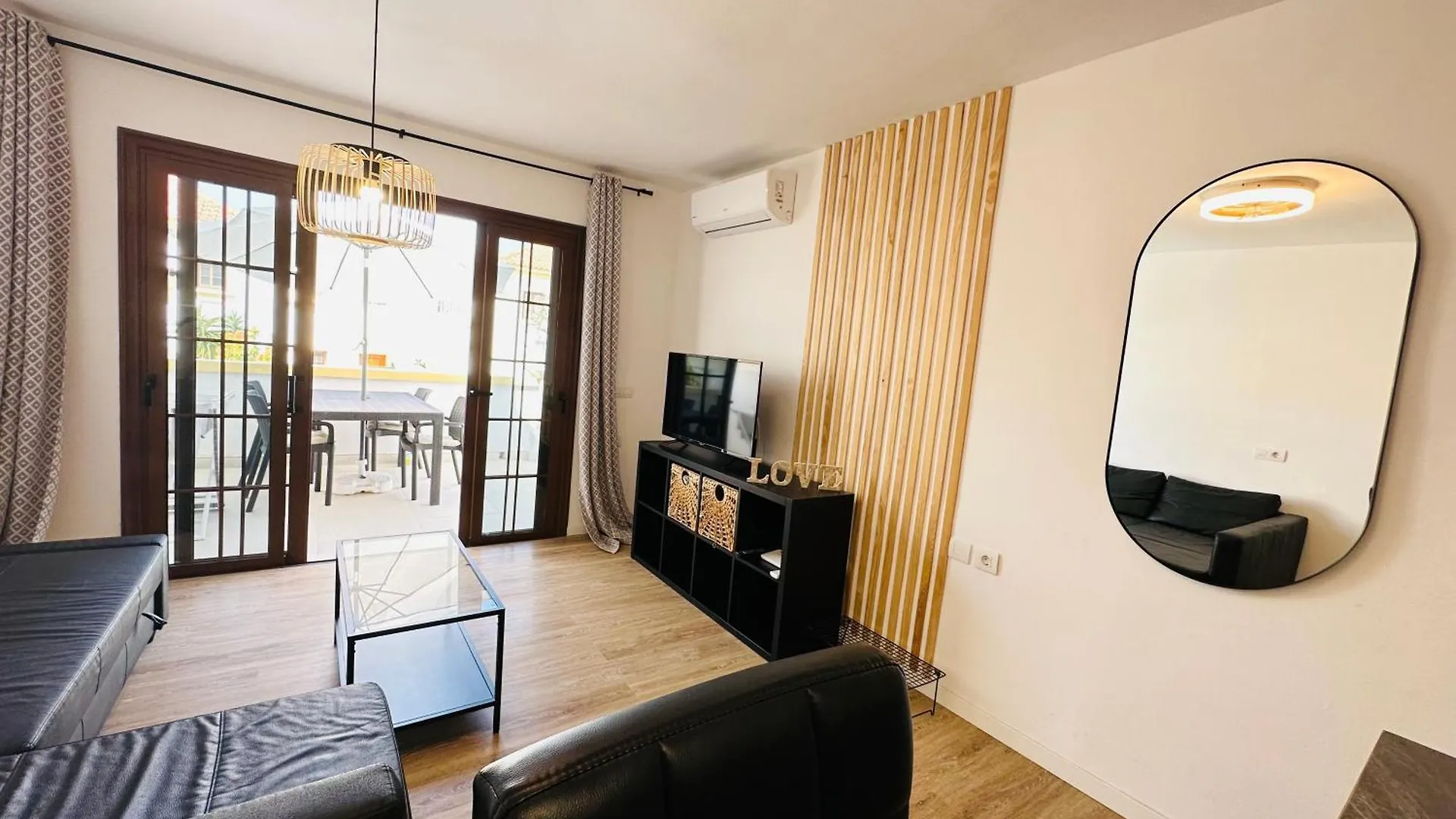 Windsor Park Spacious Apartment In Costa Adeje