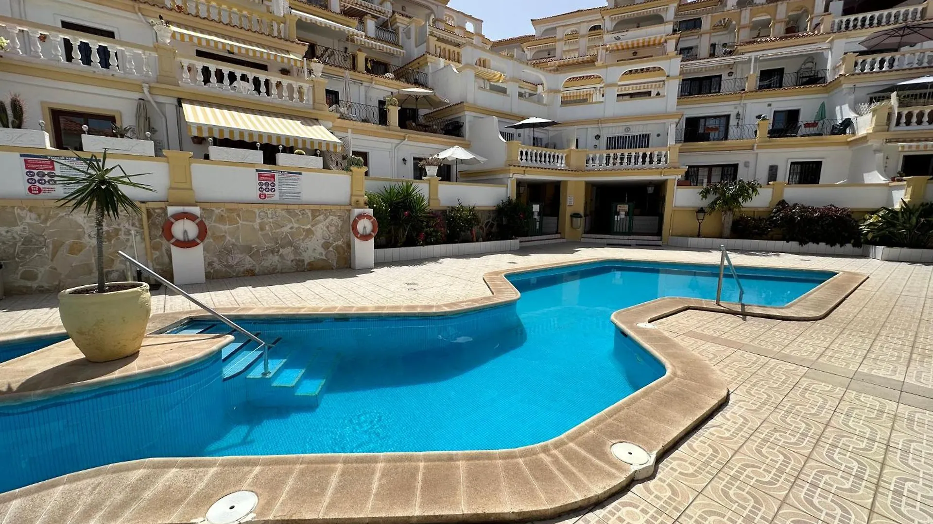 Windsor Park Spacious Apartment In Costa Adeje
