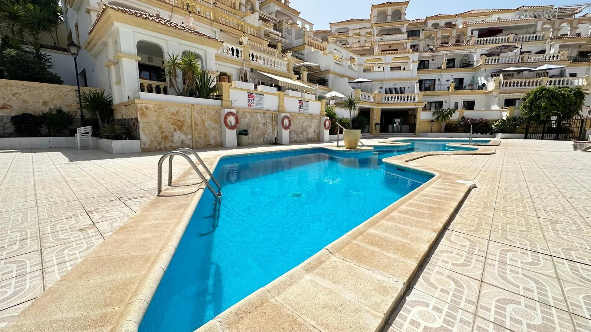 Windsor Park Spacious Apartment In Costa Adeje